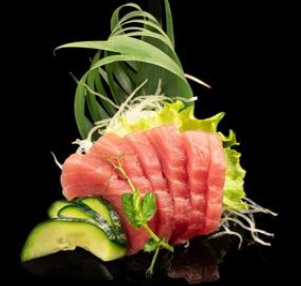 69 SASHIMI DI TONNO 6 pz
